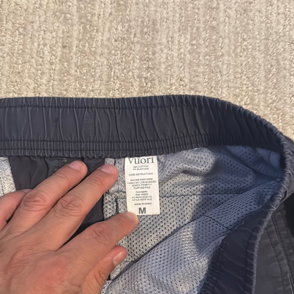 Vuori Men Size M Charcoal Grey Ripstop Slim Fit Stretch Performance Pants - Picture 8 of 11